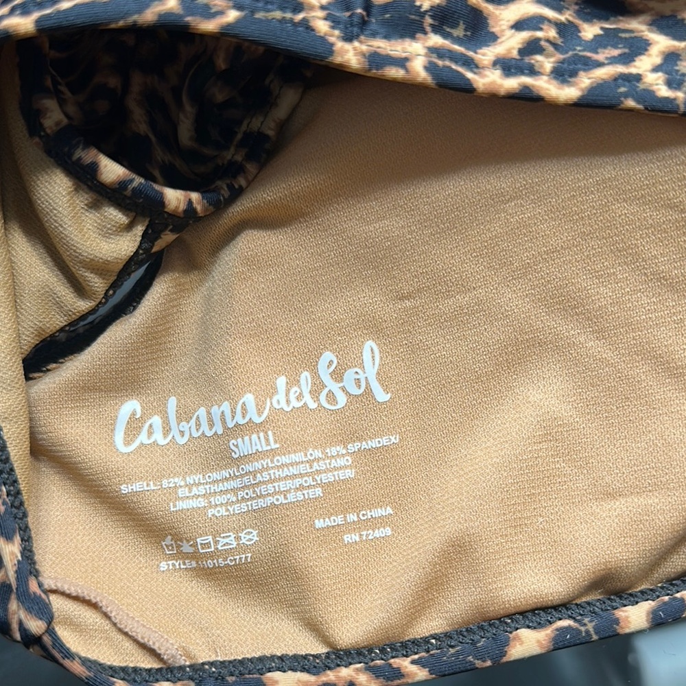 Cabana del Sol leopard print swim top - Picture 7 of 8
